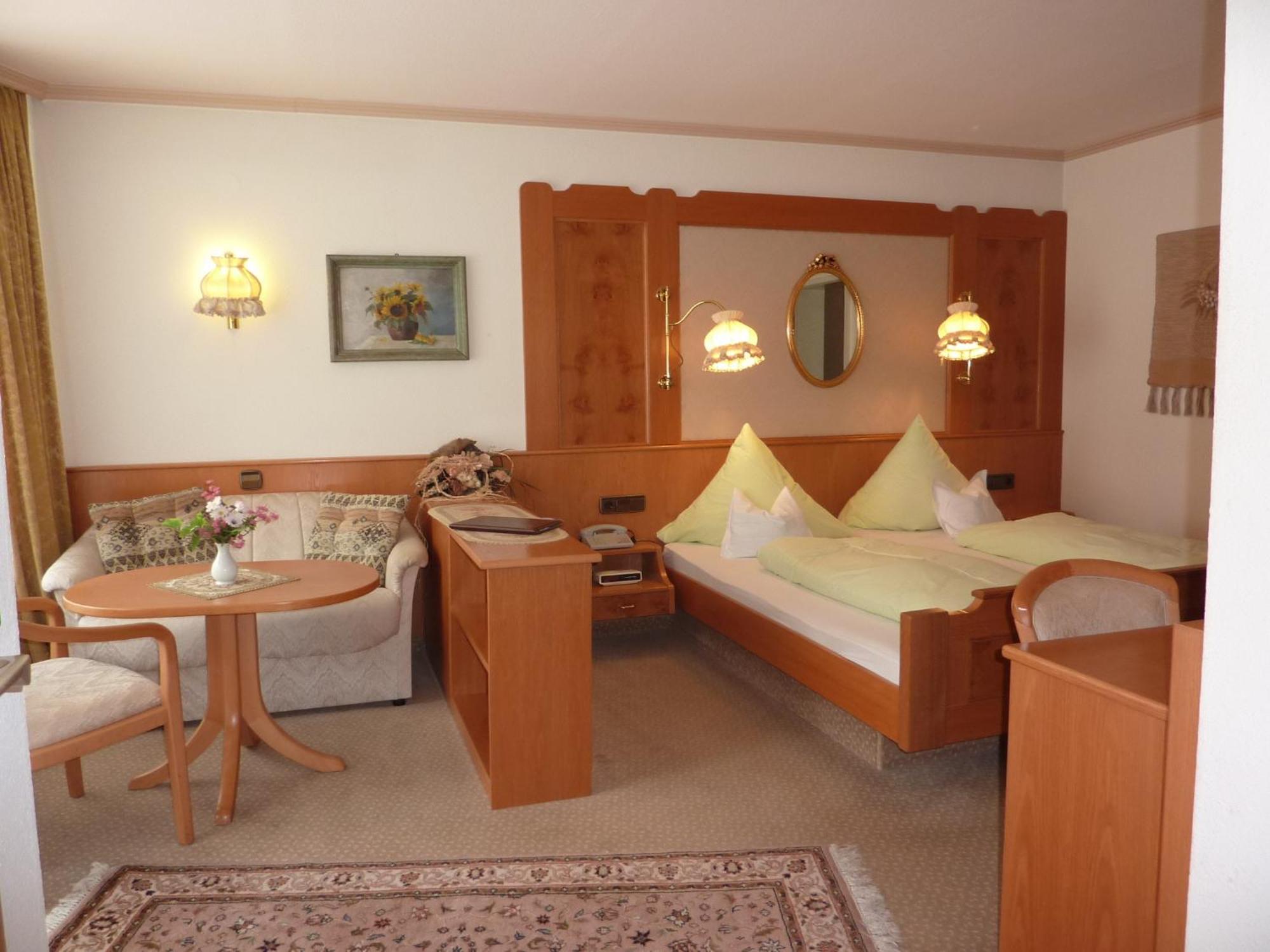Hotel Traube Бад-Вильдбад Экстерьер фото